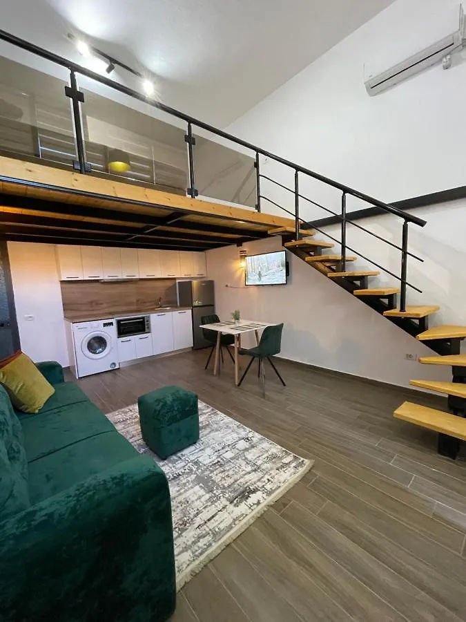 D&E Apartaments Tirana 0*,