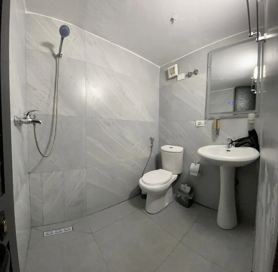 D&E Apartaments Tirana 0*,
